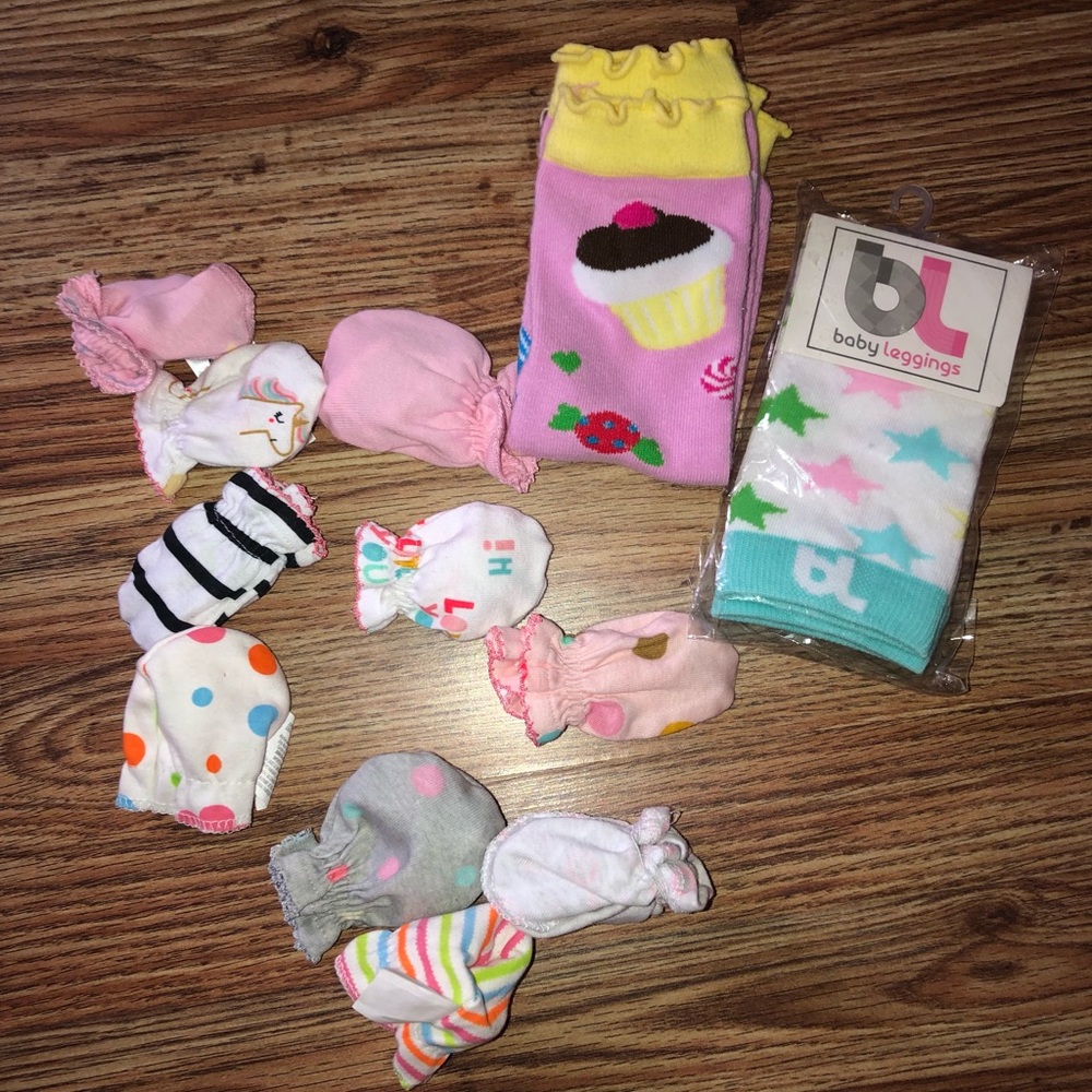 Baby Girl mittens & leg warmers